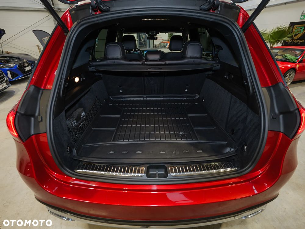 Mercedes-Benz GLE 300 d 4Matic 9G-TRONIC AMG Line - 38