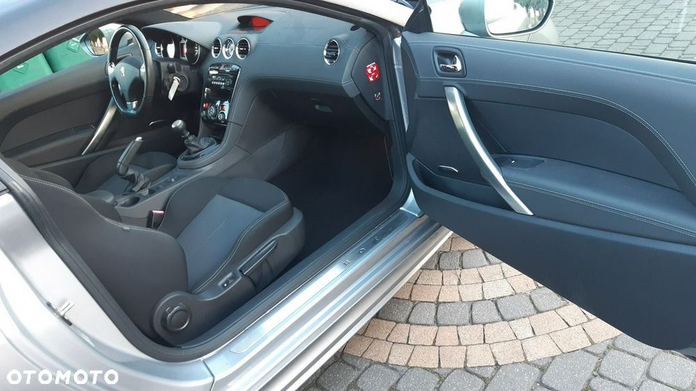 Peugeot RCZ - 5