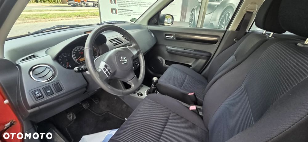 Suzuki Swift 1.3 Club dance - 23