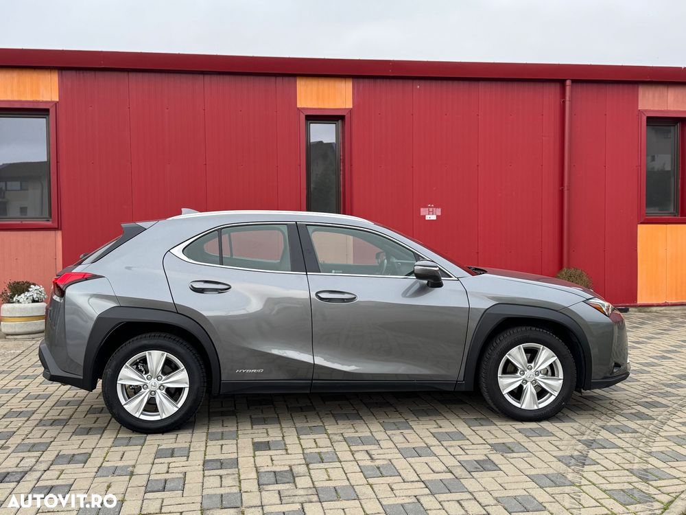 Lexus UX 250h FWD Business - 1