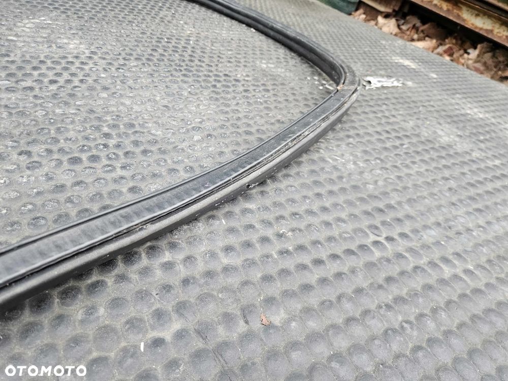 Uszczelka Guma Pokrywy Klapy Bagaznika Audi A4 B6 B7 Kombi Avant - 21