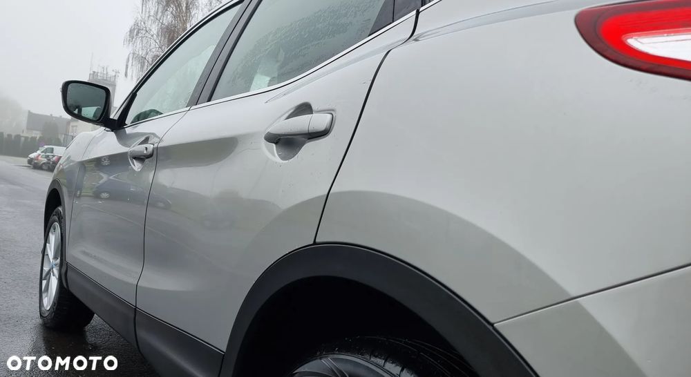 Nissan Qashqai 1.6 dCi Xtronic TEKNA+ - 10