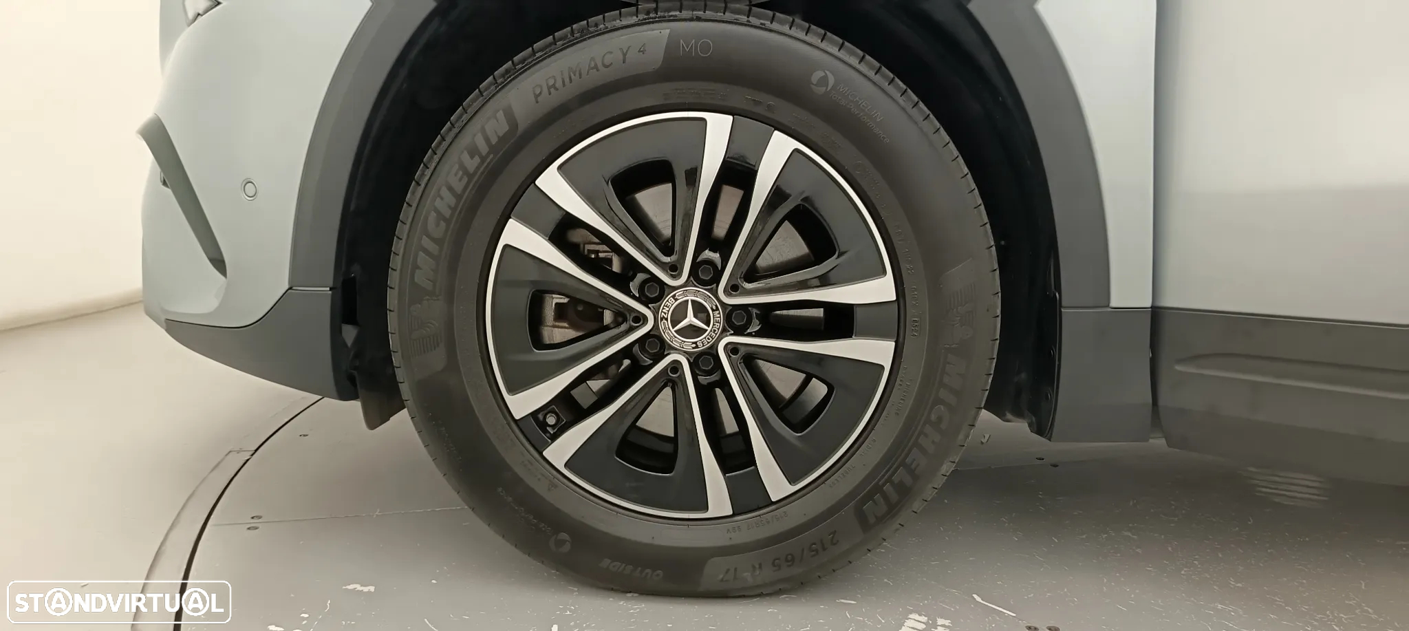 Mercedes-Benz GLA 200 Standard - 17