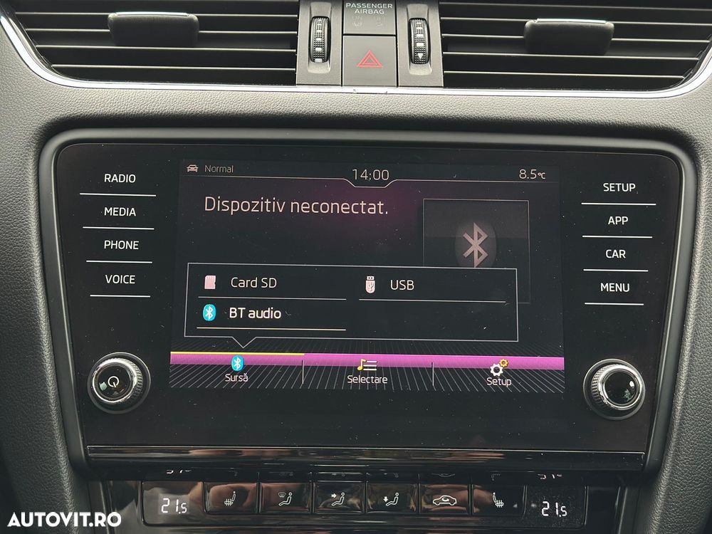 Skoda Octavia 2.0 TDI DSG Style - 28