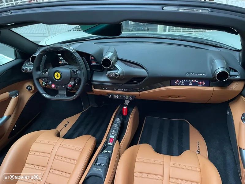 Ferrari F8 Tributo Spider - 13