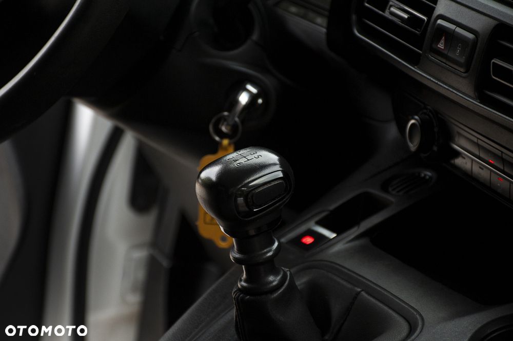 Opel Combo - 34