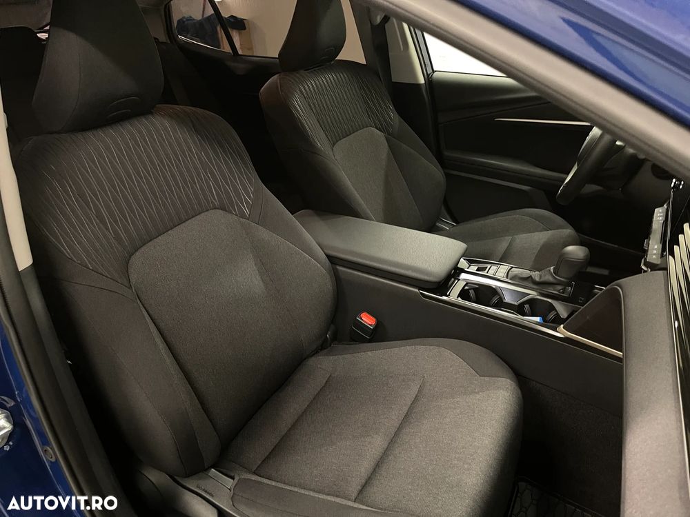 Toyota Camry 2.5 Business - 10