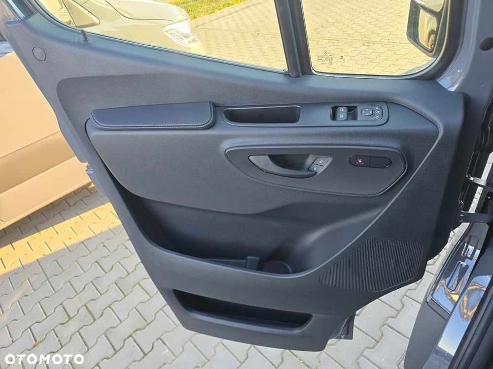 Mercedes-Benz Sprinter 317 CDI Long PRO 9G-Tronic - 11