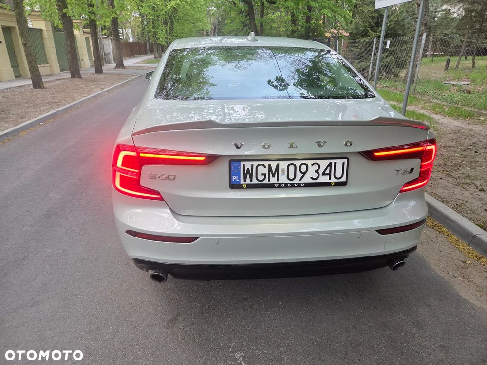 Volvo S60 T6 AWD Geartronic RDesign - 15
