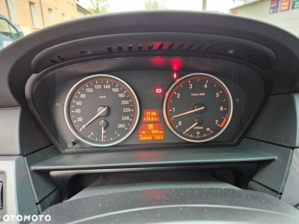 BMW Seria 5 523i - 15