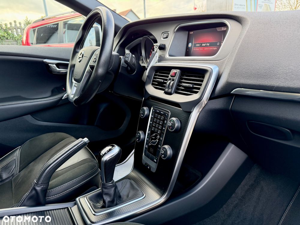 Volvo V40 T4 RDesign - 32