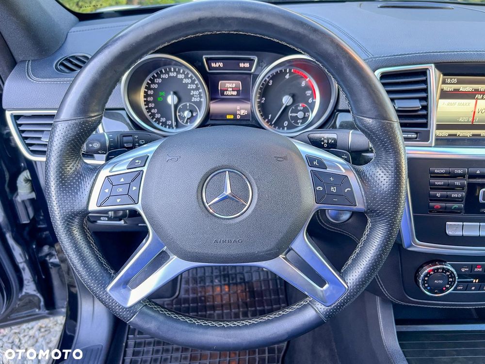 Mercedes-Benz ML 350 BlueTEC 4-Matic - 6