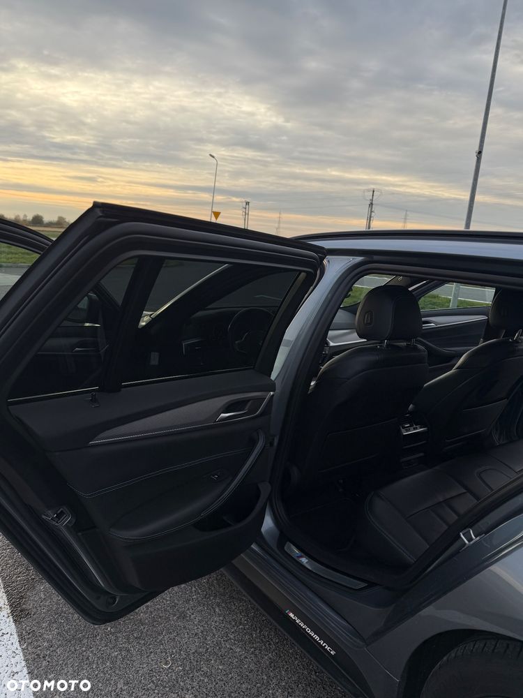 BMW Seria 5 520d xDrive - 15