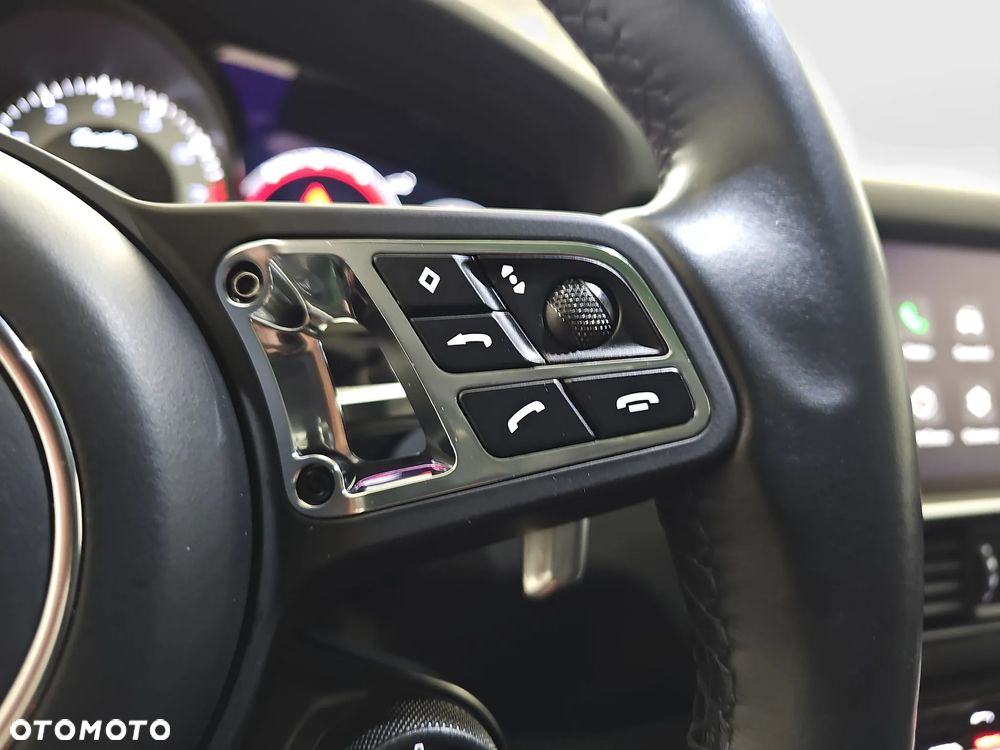 Porsche Cayenne Turbo - 20