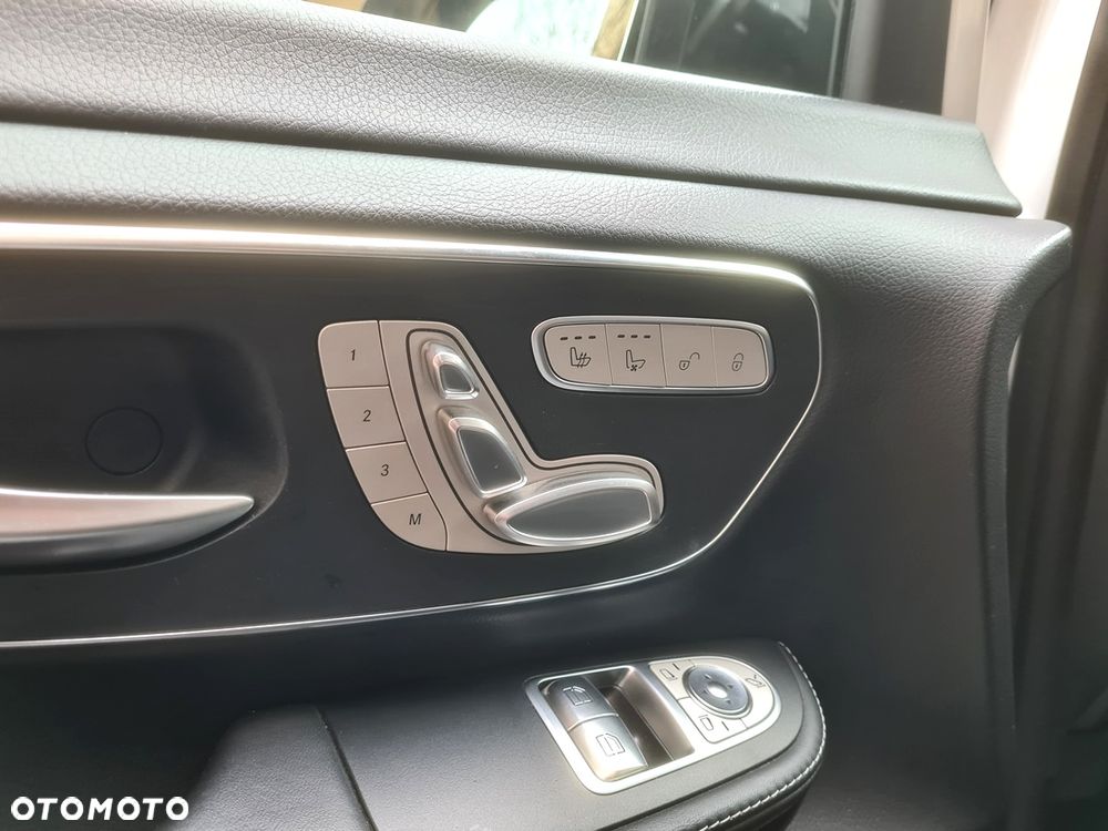 Mercedes-Benz Klasa V 250 d Exclusive 9G-Tronic (d³ugi) - 17