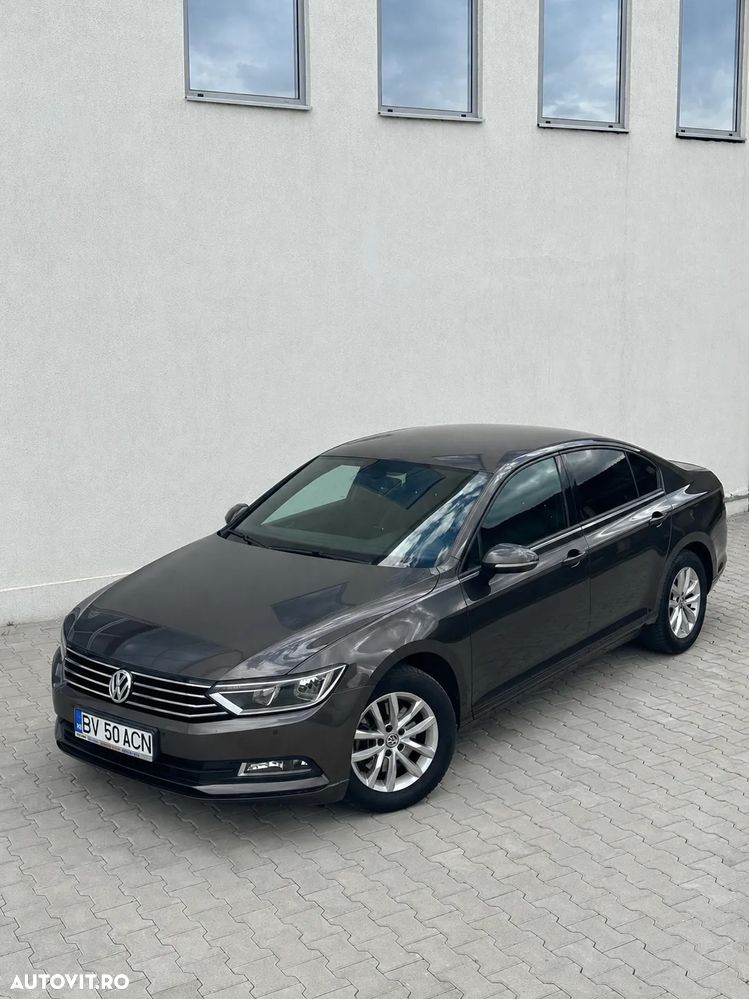 Volkswagen Passat 1.6 TDI Comfortline - 1