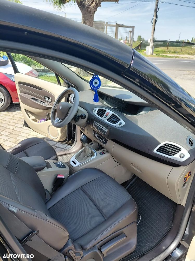 Renault Scenic - 10