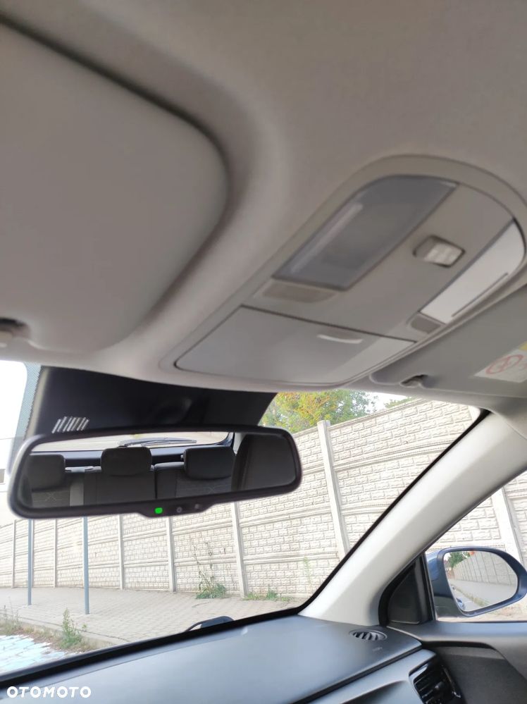 Kia Rio - 26