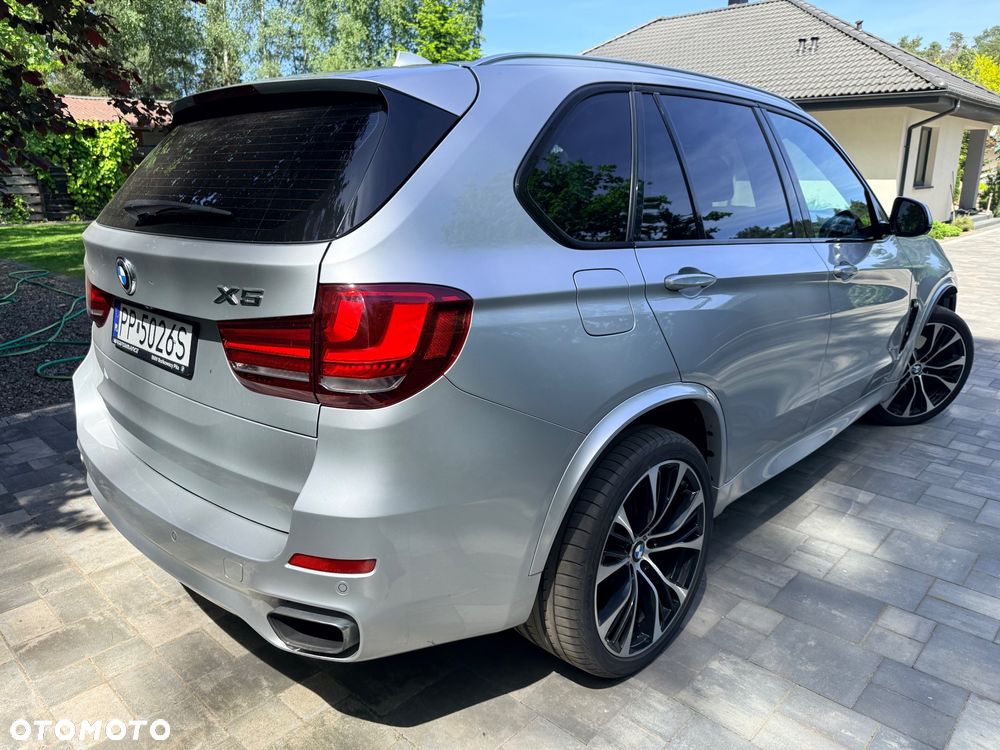 BMW X5 xDrive50i - 7