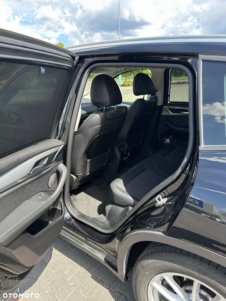 BMW X3 xDrive20d MHEV Advantage - 19