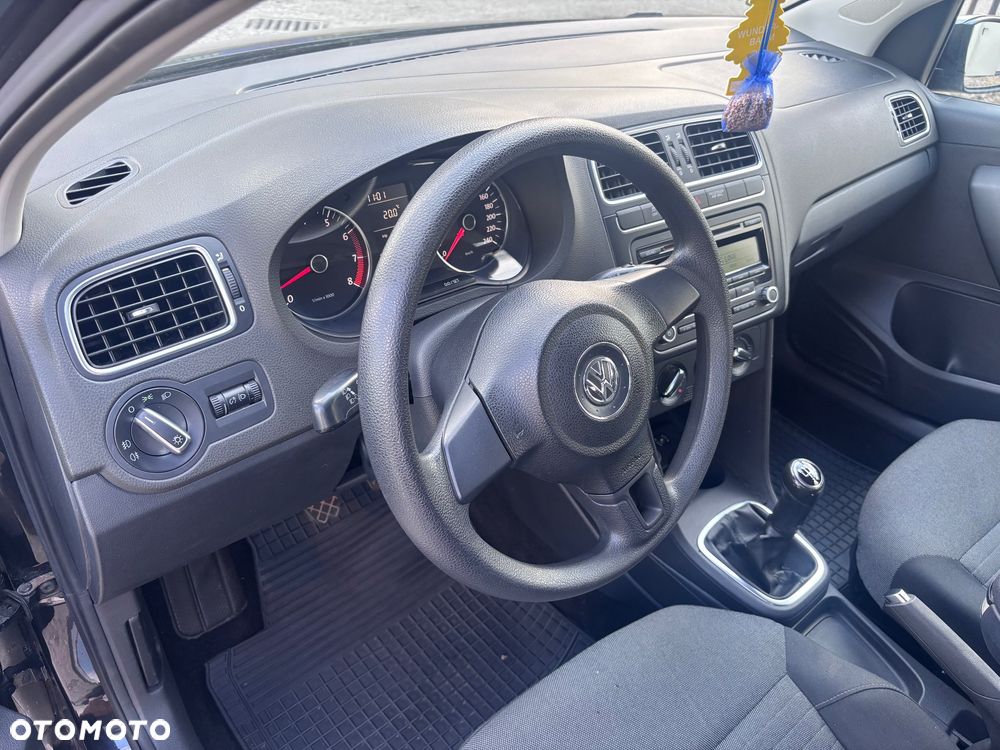 Volkswagen Polo 1.4 16V Comfortline - 12