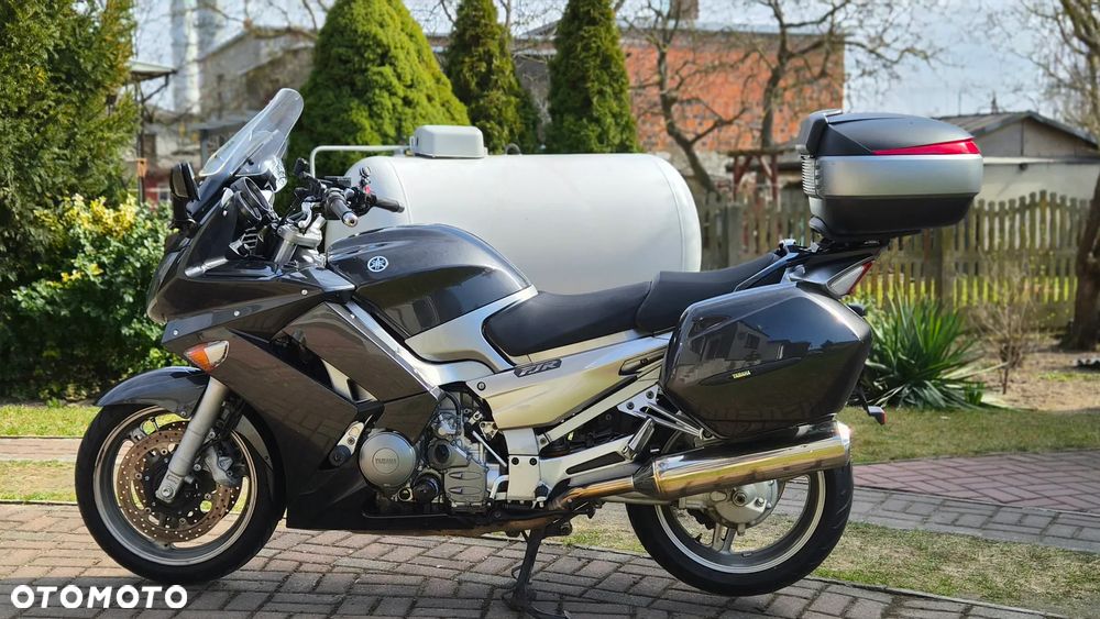Yamaha FJR - 7