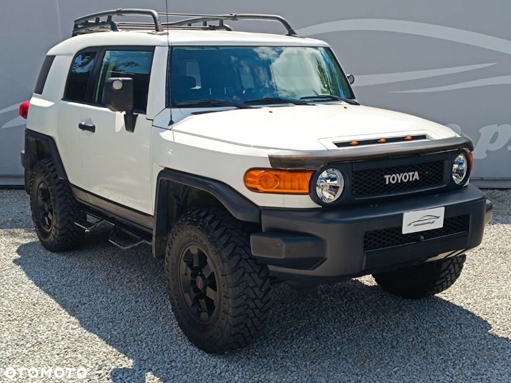 Toyota FJ - 12