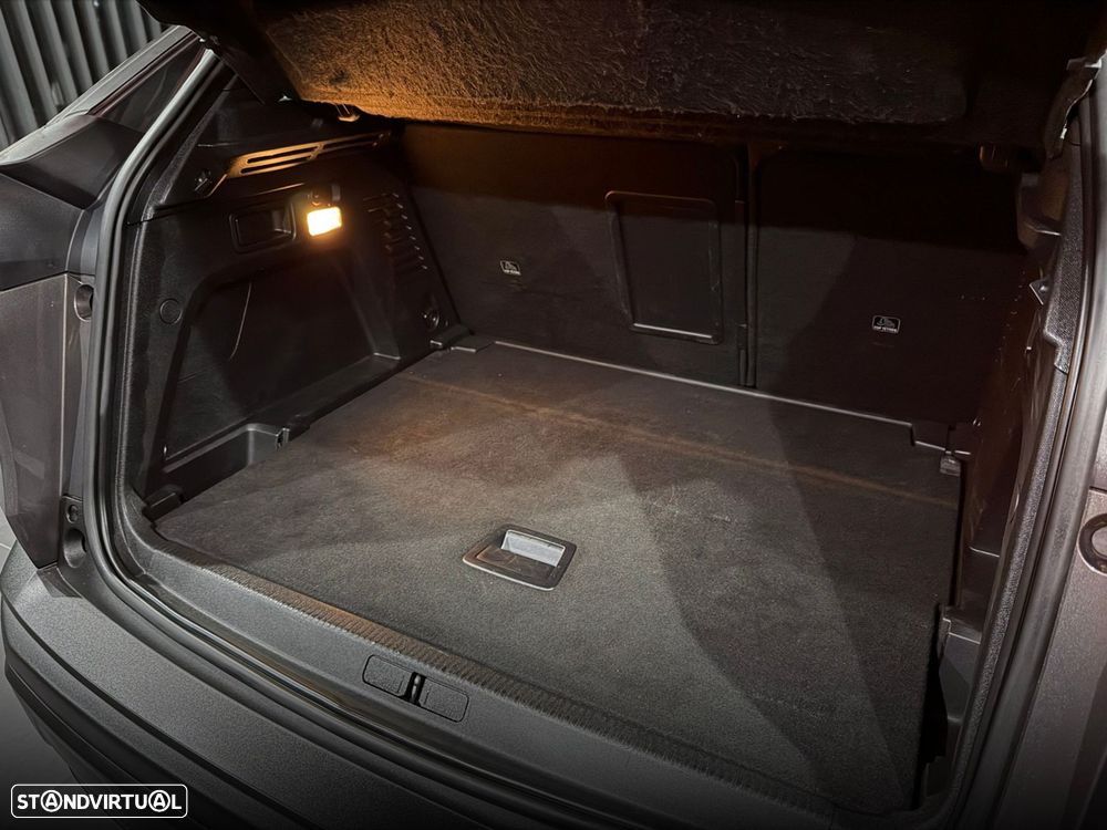 Peugeot 3008 1.5 BlueHDi Allure EAT8 - 33