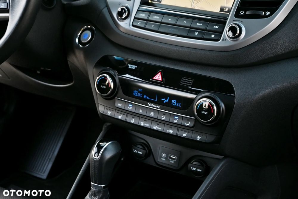 Hyundai Tucson 2.0 CRDI Premium 4WD - 28