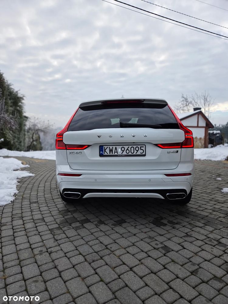 Volvo XC 60 D4 R-Design - 16