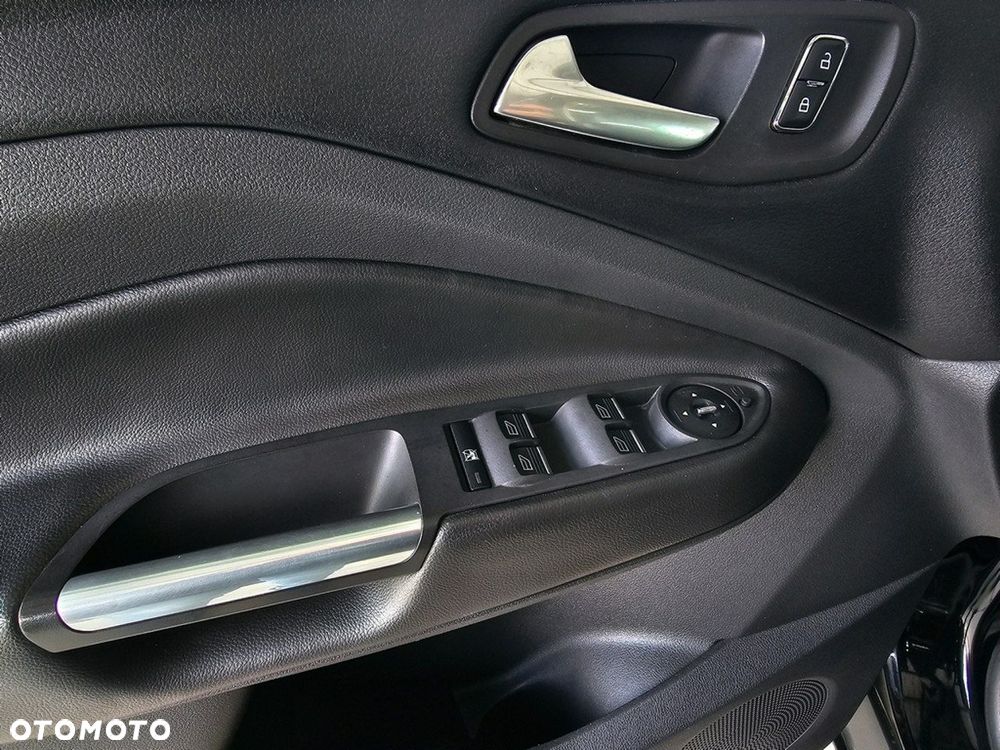 Ford Kuga - 13