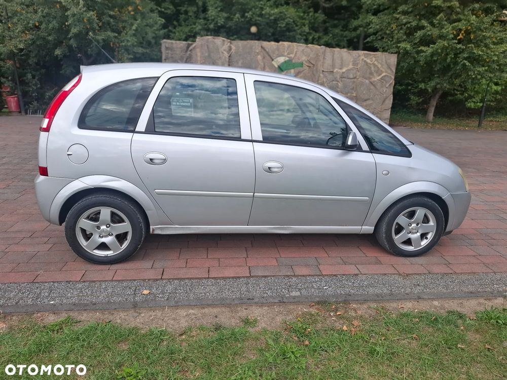 Opel Meriva 1.6 16V (Essentia) - 6