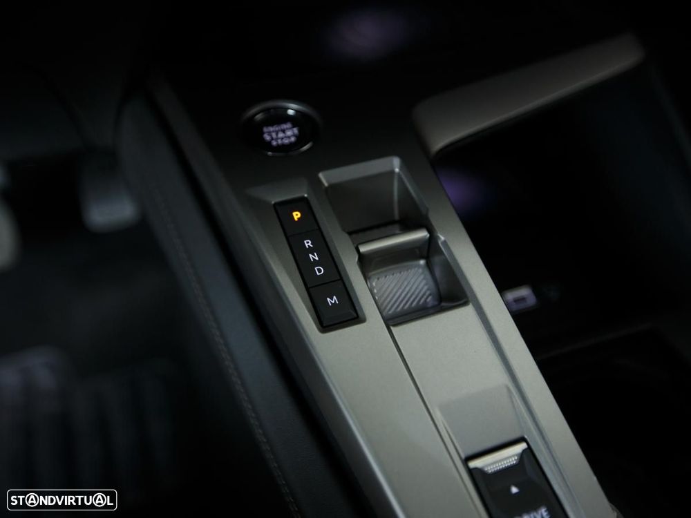 Peugeot 408 1.2 PureTech Allure EAT8 - 16