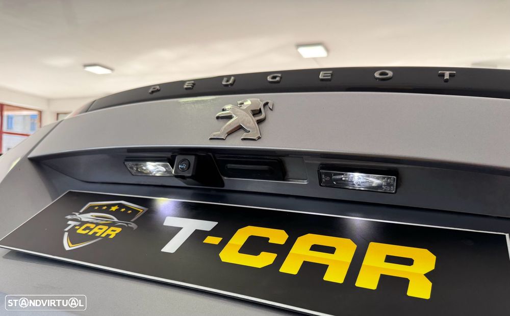 Peugeot 2008 1.5 BlueHDi Allure Pack EAT8 - 9