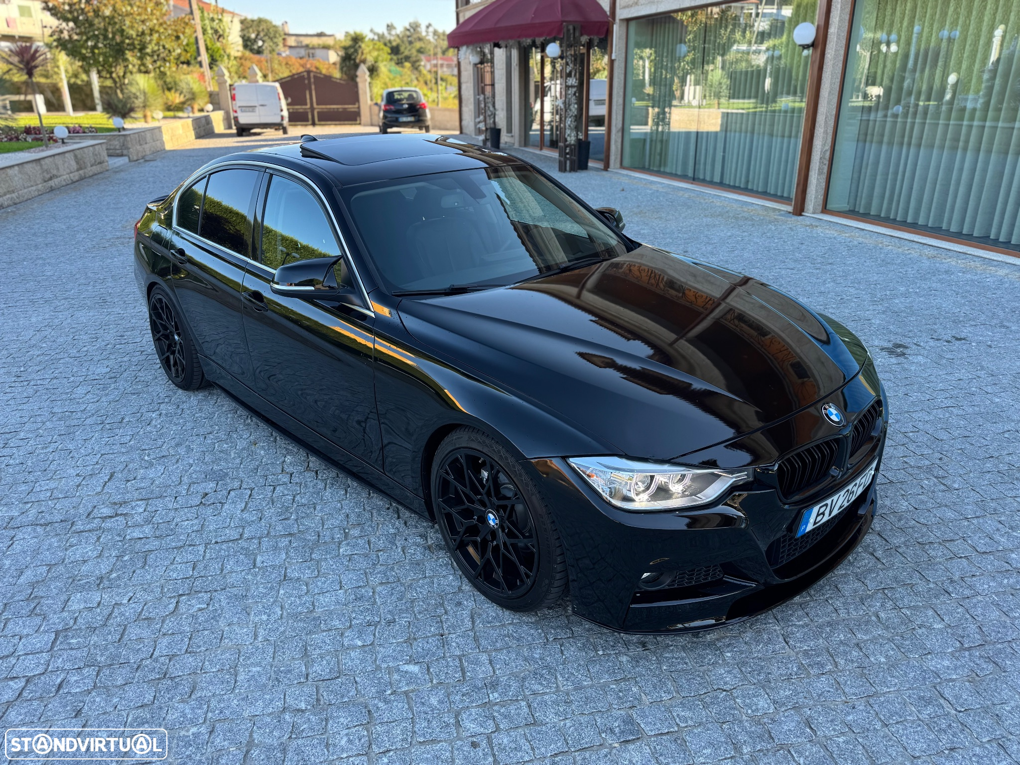 BMW 328 i Auto Pack M - 2
