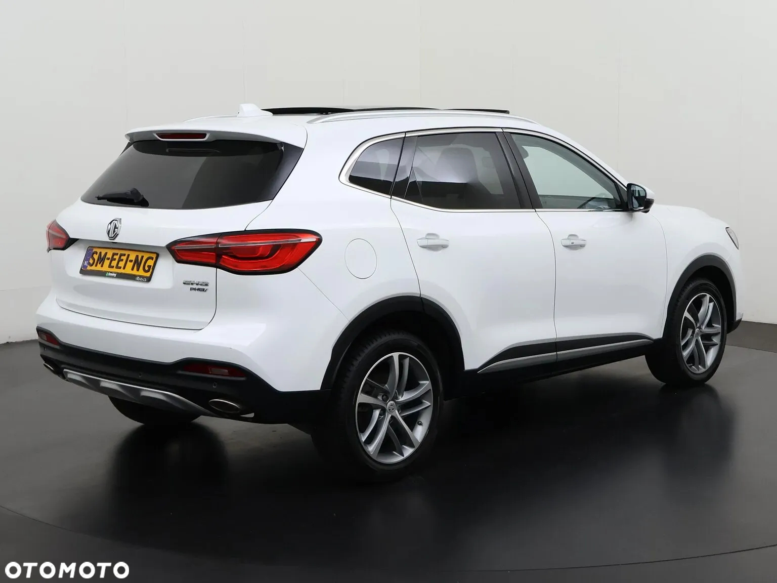 MG EHS PHEV Luxury - 4