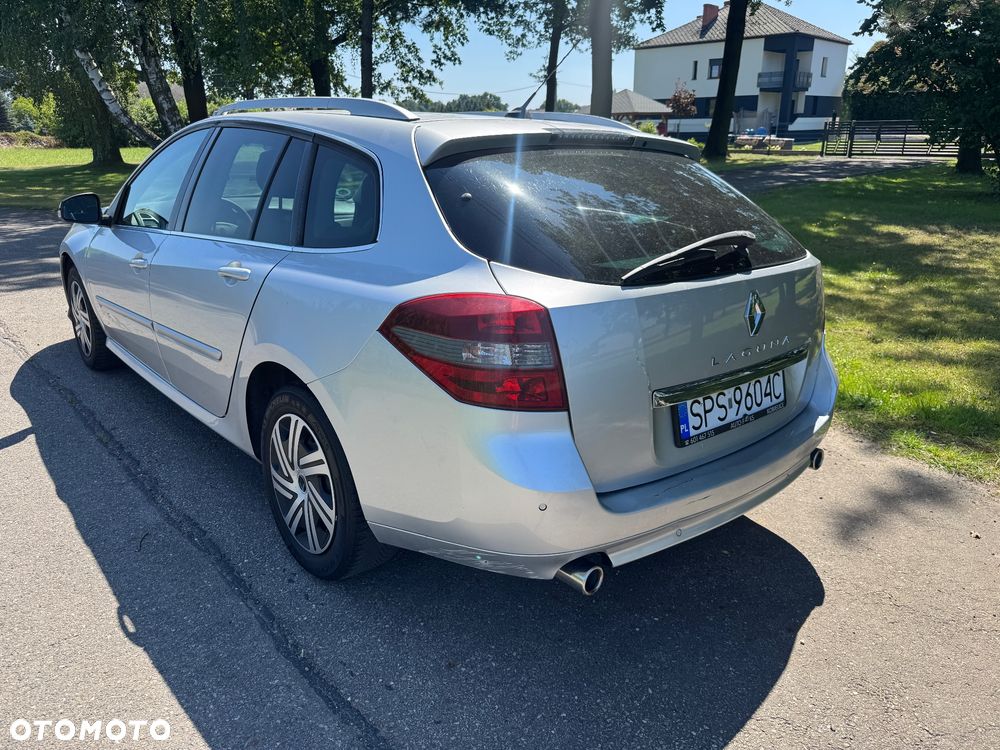 Renault Laguna 2.0 DCi Confort Dynamique - 8