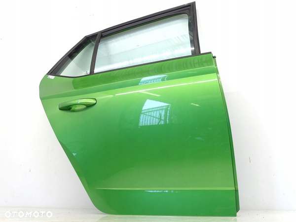 DRZWI PRAWY TYŁ PRAWE TYLNE SKODA FABIA III 6V  5D 5 DRZWI HB  LF6Z