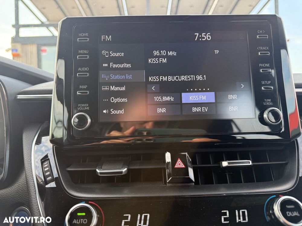 Toyota Corolla 1.8 Business Edition - 36