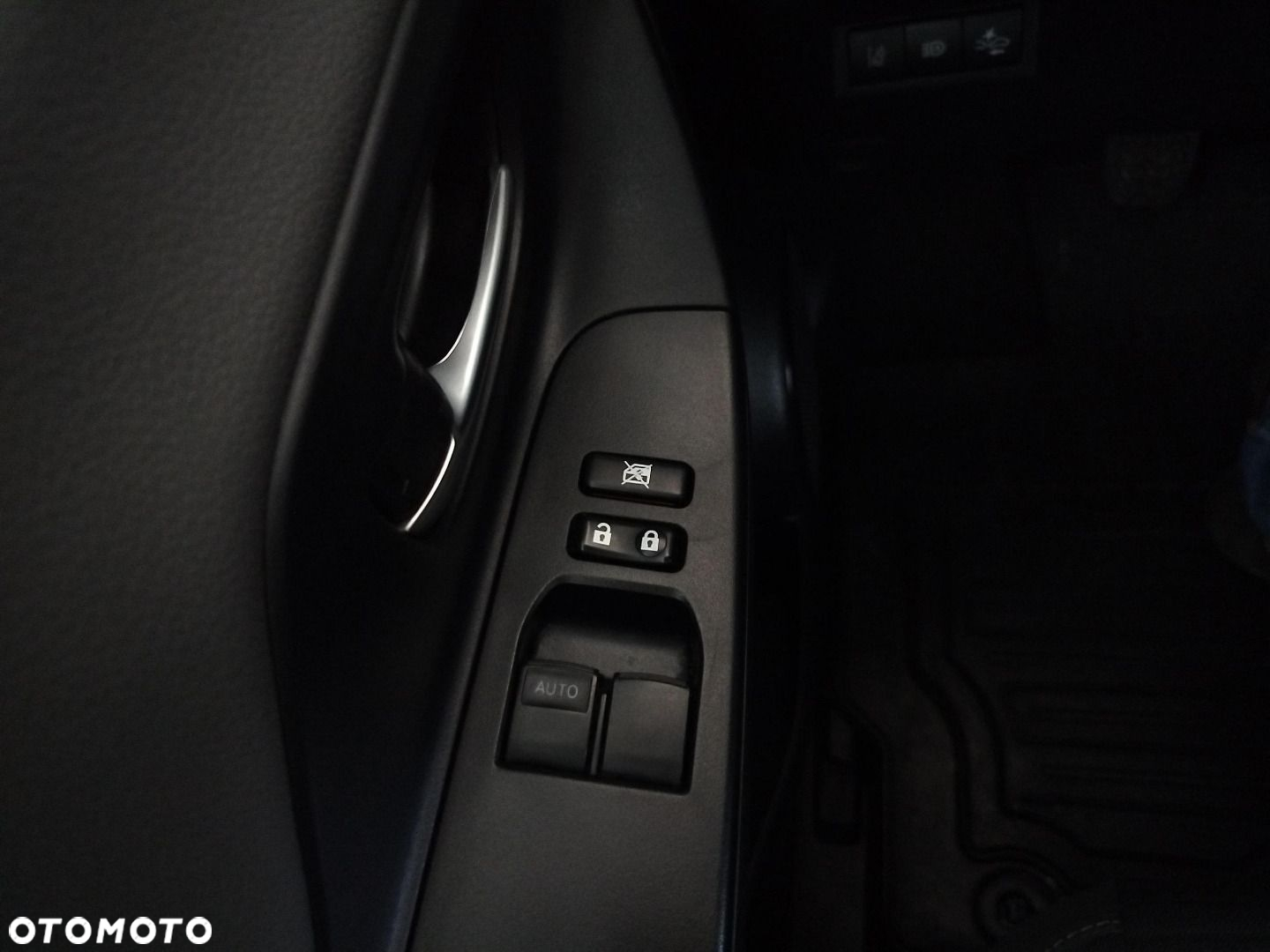 Toyota Yaris - 15