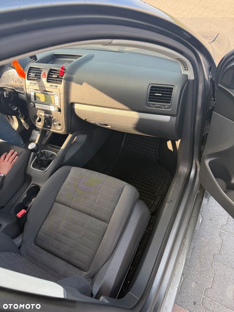 Volkswagen Golf - 8