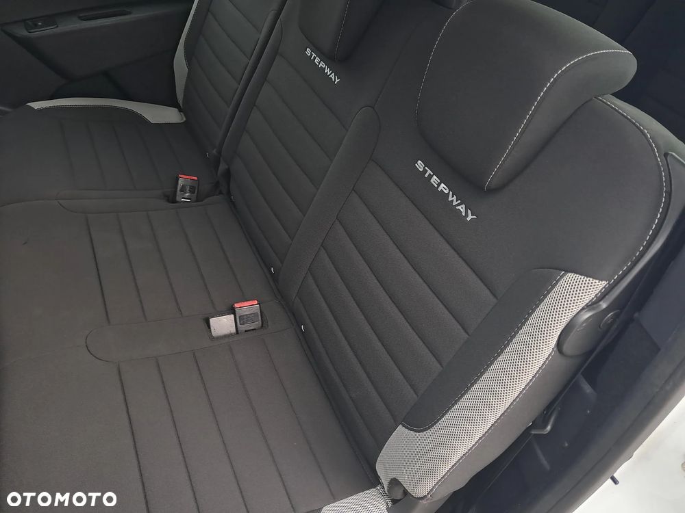 Dacia Lodgy 1.3 TCe Stepway S&S - 16