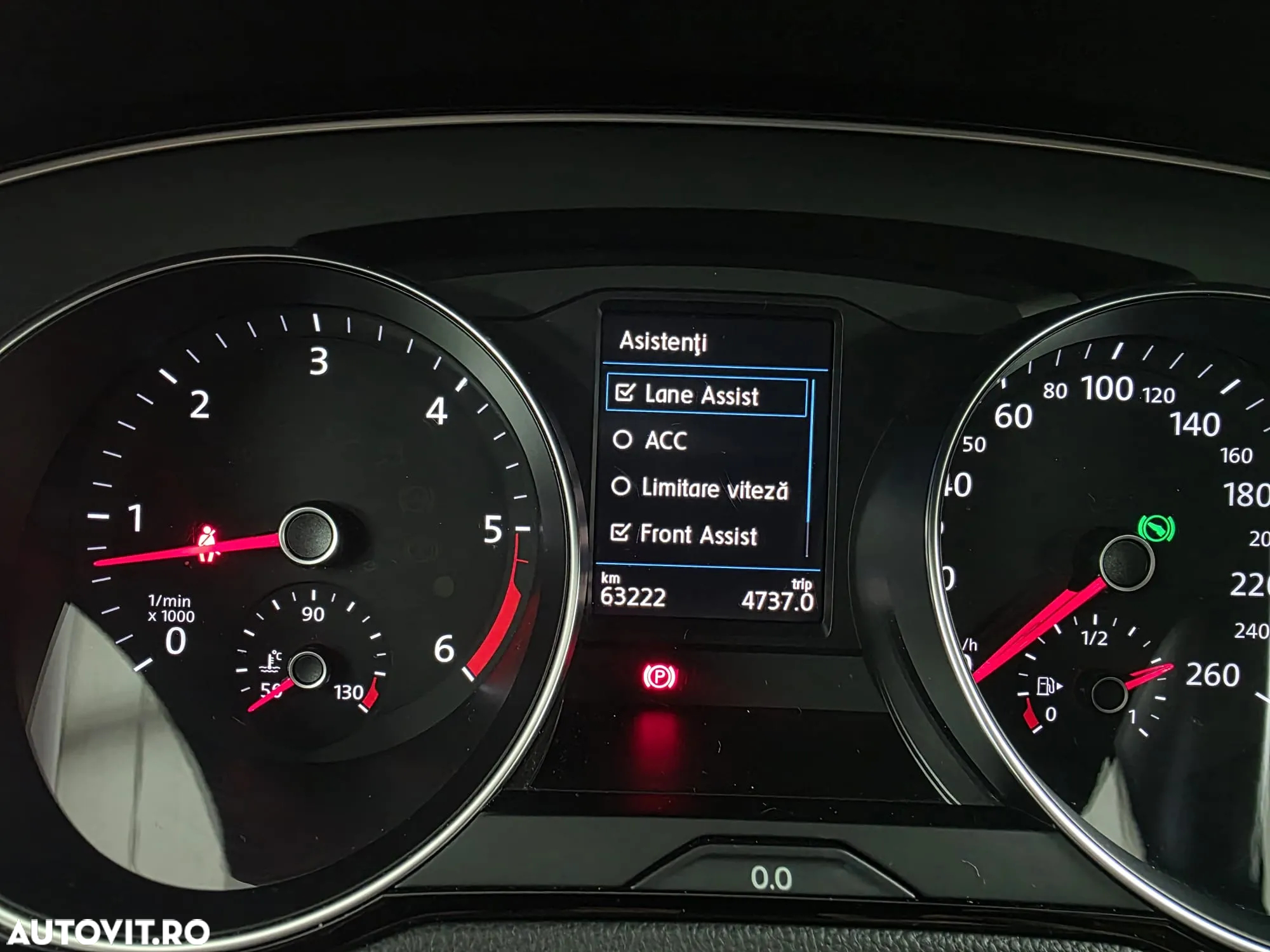 Volkswagen Passat 1.6 TDI DSG Comfortline - 14
