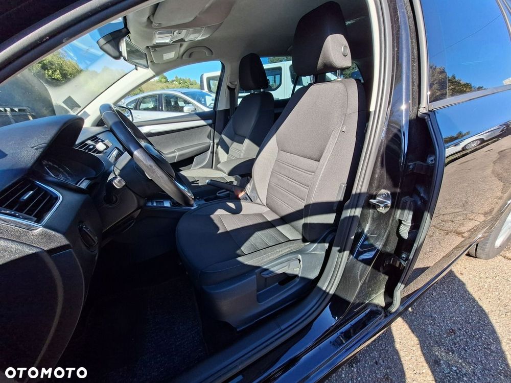 Skoda Octavia 1.4 TSI DSG Ambition - 14