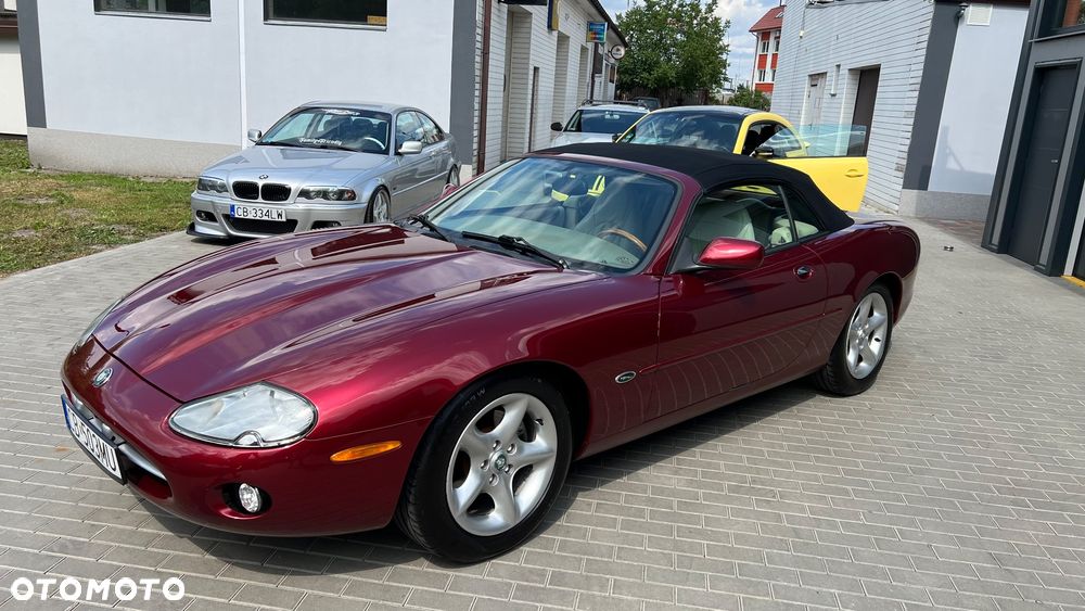 Jaguar XK8 - 9