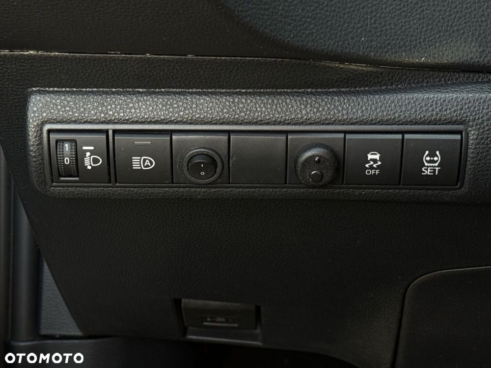 Toyota Corolla 1.8 Hybrid Comfort - 19