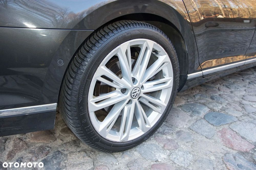 Volkswagen Passat - 7