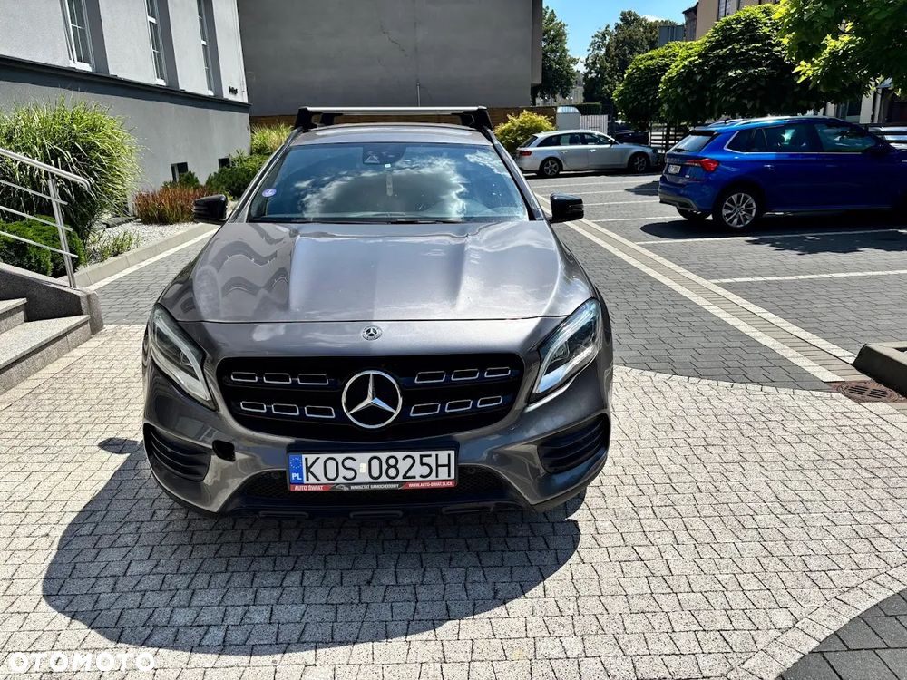 Mercedes-Benz GLA 200 7G-DCT AMG Line - 5