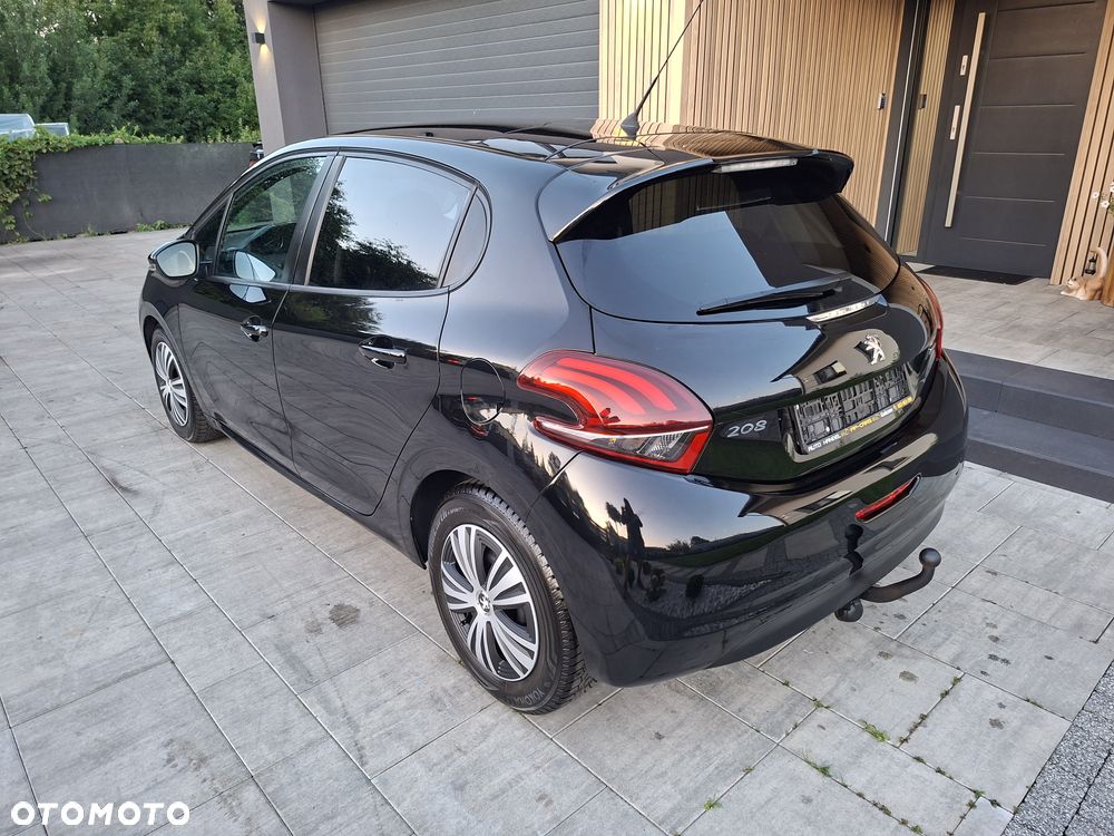 Peugeot 208 - 3