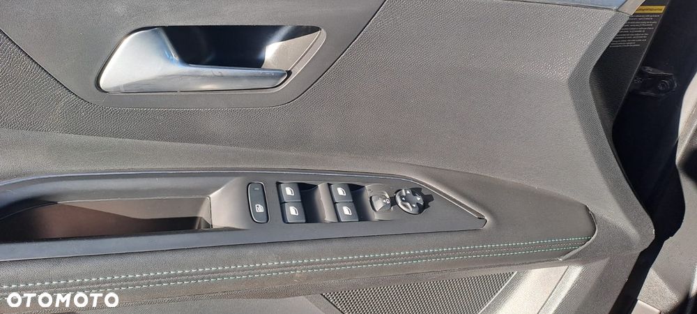 Peugeot 5008 BlueHDi 130 EAT8 Allure - 8